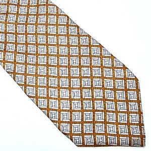 Tom James 100% silk Mens Necktie Gold White Geometric Tie